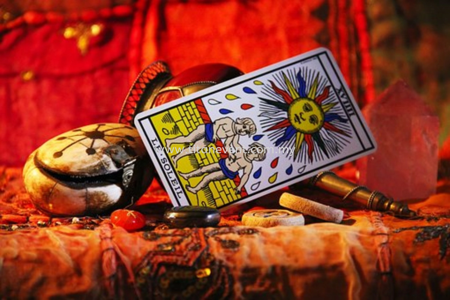 Tarot Card Reader: Mystical Insights for Truth Behind Reading