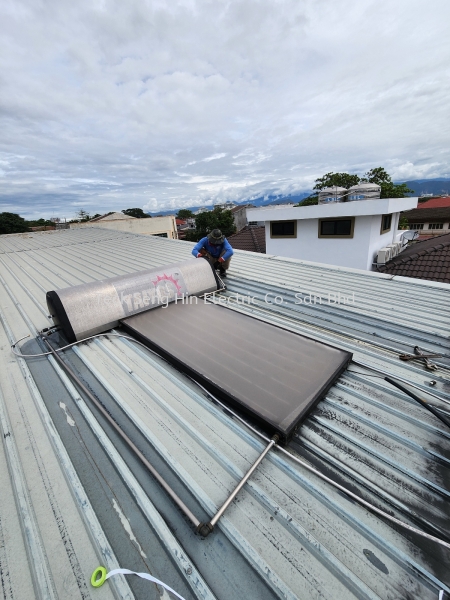 Pasir Puteh, Ipoh SERVICE & MAINTENANCE CHECKING LEAKING OF SOLAR STORAGE TANK AND PANELS Perak, Malaysia, Ipoh Supplier, Suppliers, Supply, Supplies | Teck Seng Hin Electric Co. Sdn Bhd