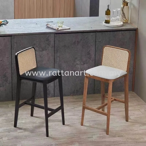 WOODEN BAR STOOL