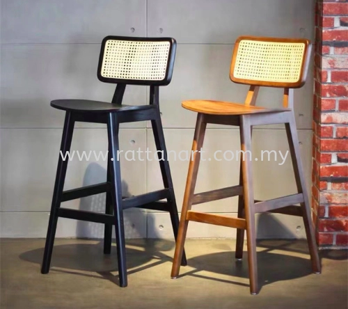 WOODEN BAR STOOL