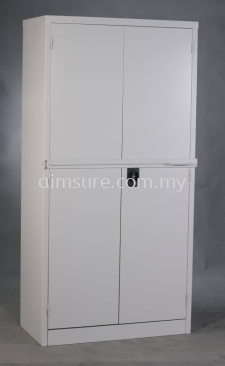 Full height cabinet swing door with locking bar