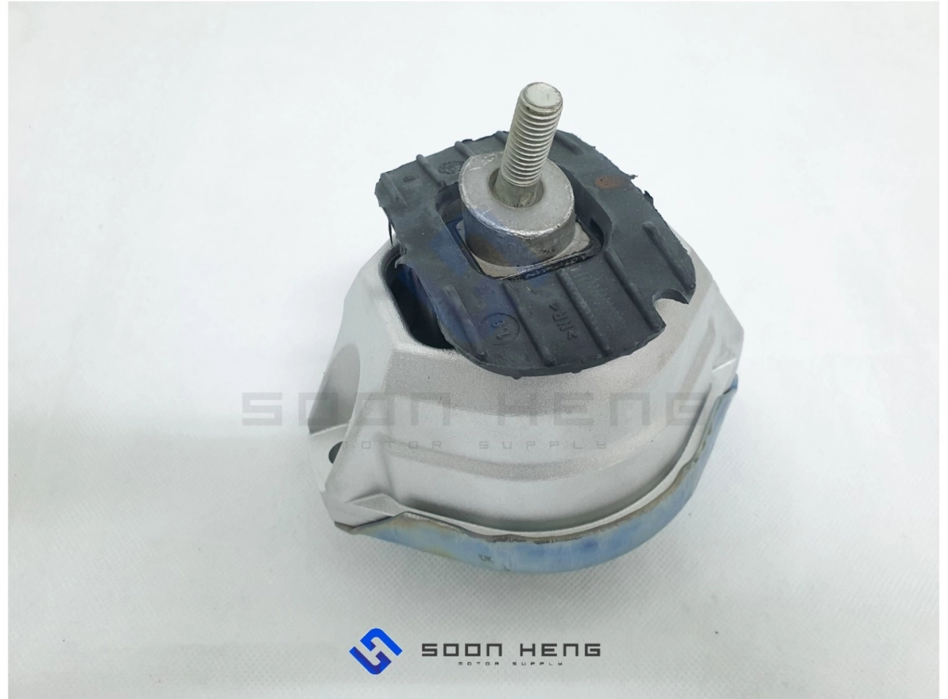 BMW E60, E61, E63 and E64 - Right Engine Mounting (HUTCHINSON)