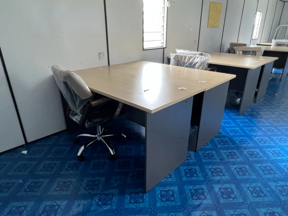 Standard Office Table | Office Chair | Whiteboard Penang Supplier | Office Furniture Penang