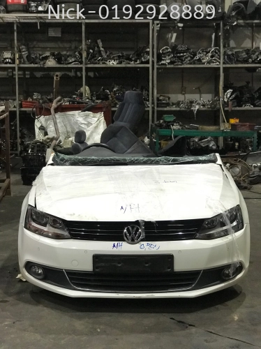 VOLKSWAGEN JETTA 1.4 TSI HALFCUT