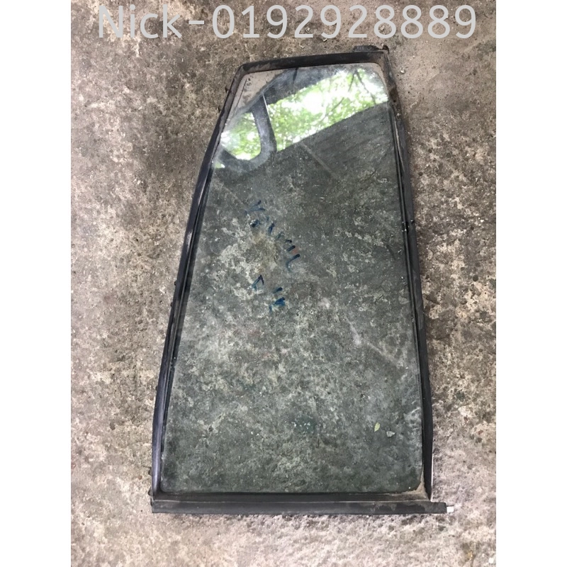 PERODUA KANCIL REAR TRIANGLE GLASS ( RRH )