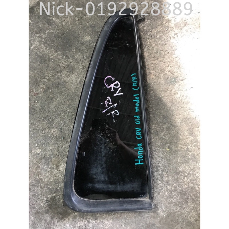 HONDA CRV OLD MODEL REAR TRIANGLE GLASS ( RRH )