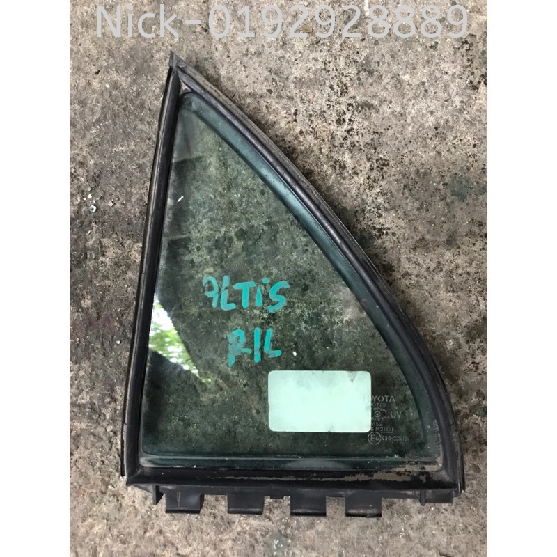 TOYOTA ALTIS OLD MODEL REAR TRIANGLE GLASS ( RLH )