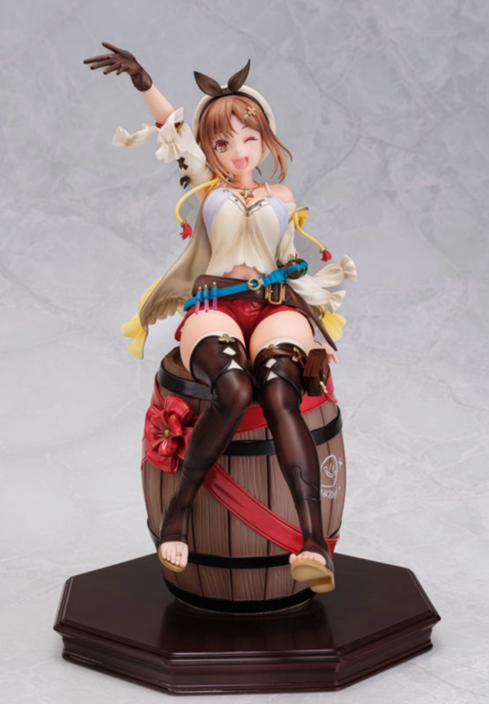 Ami Ami : Atelier Ryza: Ever Darkness & the Secret Hideout Ryza "Atelier" Series 25th Anniversary ver. With Bonus 