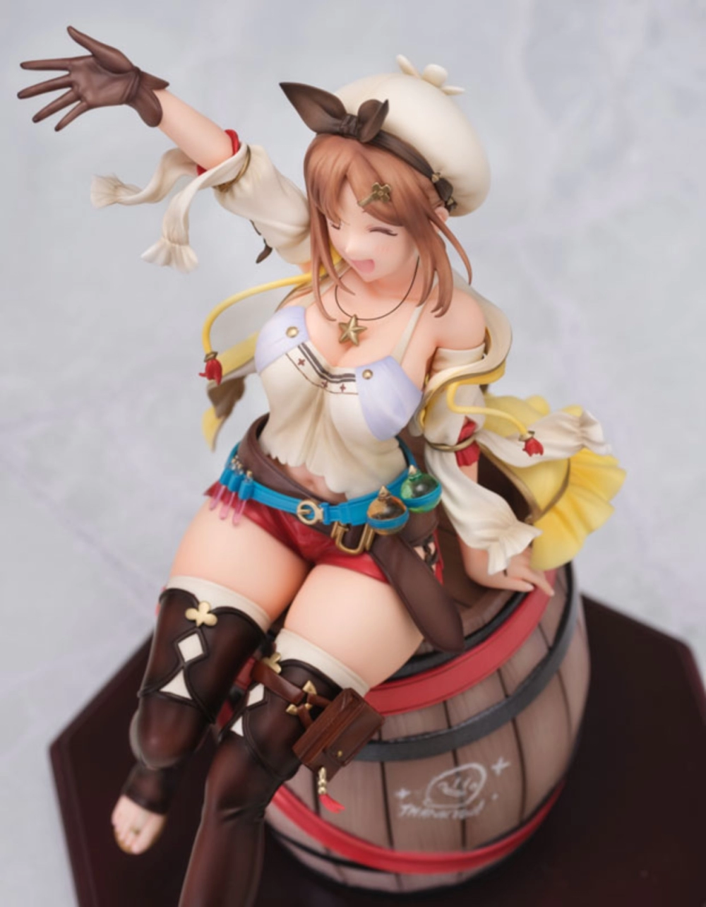 Ami Ami : Atelier Ryza: Ever Darkness & the Secret Hideout Ryza "Atelier" Series 25th Anniversary ver. With Bonus 