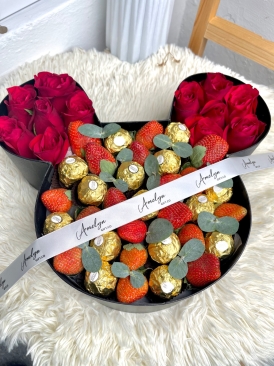 Mickey Black Box with Ferrero rocher & strawberries
