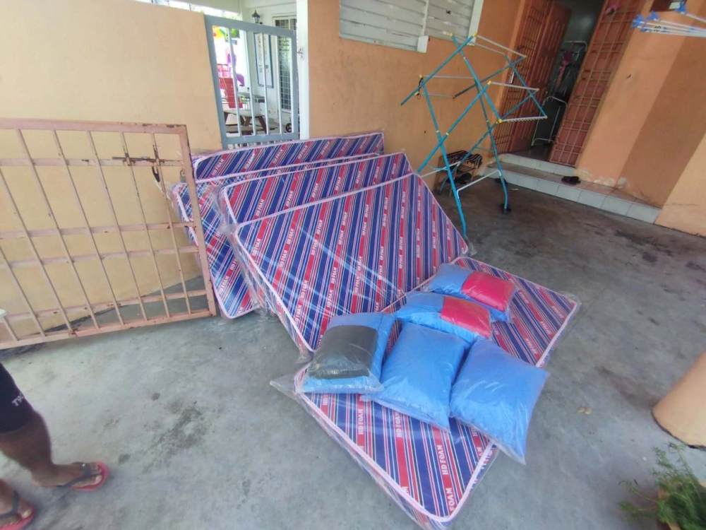  Tilam Single Asrama Murah | Hostel Kit | Blanket Selimut Murah | Pillow Bantal Murah | Pillow Cover | Bed Sheet Deliver To Batu Maung Bayan Lepas