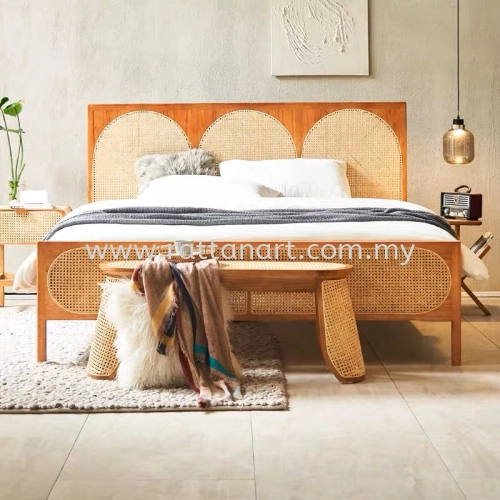 WOODEN BENCH WITH RATTAN NETTING