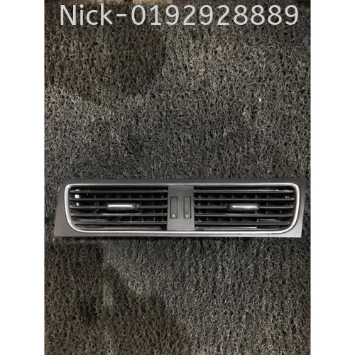 AUDI A4B8 CENTRE AIRCOND VENT / GRILLE