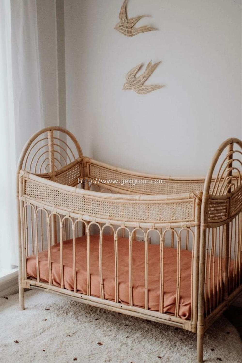 RBB 043 - RATTAN BABY BED