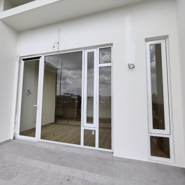 Multipoint Casement Window Aluminium Casement Window JB, Johor Bahru, Malaysia Aluminium Fabrication, Glass Partition | METALIFE