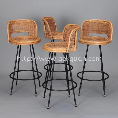 RSC 018 - RATTAN + STEEL CHAIR