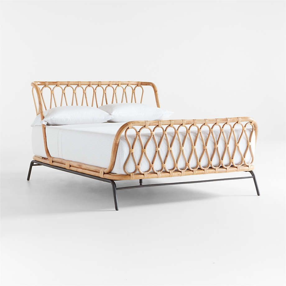 RDB 021 - RATTAN SLEEPING BED