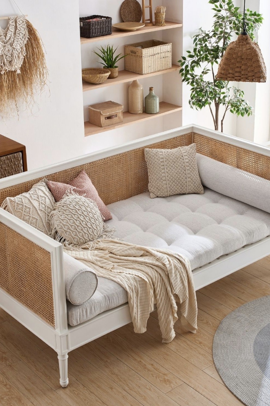 RDB 030 - RATTAN SLEEPING BED