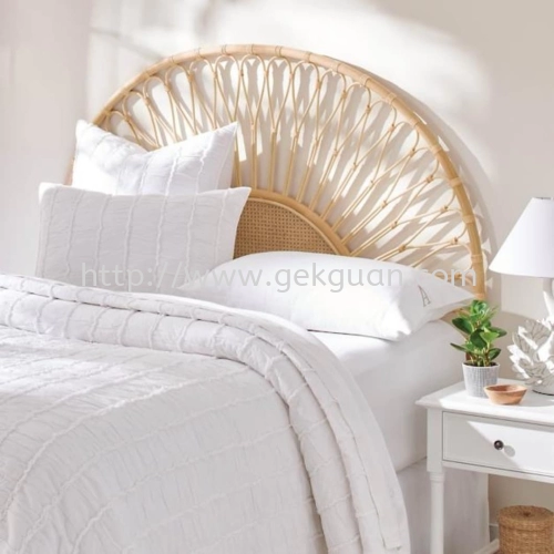 RDB 034 - RATTAN SLEEPING BED