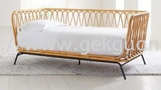 RDB 035 - RATTAN SLEEPING BED