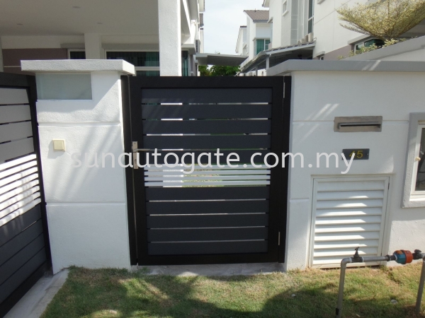  Aluminium wall fencing & Small manual Door Penang, Malaysia, Simpang Ampat Autogate, Gate, Supplier, Services | SUN AUTOGATE SDN. BHD.