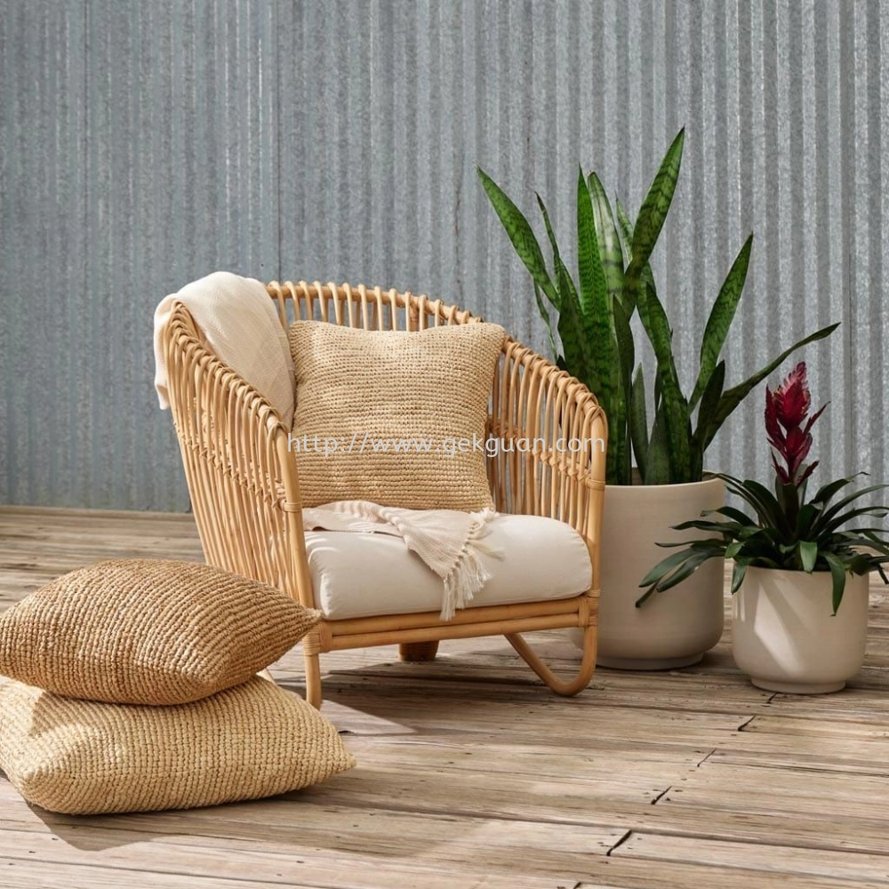 RLC 014 - RATTAN LOUNGE CHAIR