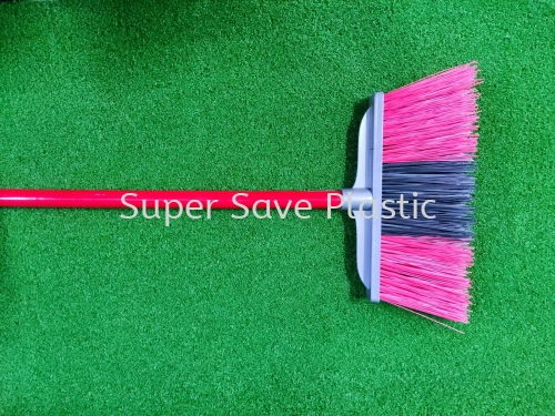 XB515 BROOM WITH 4FT HANDLE