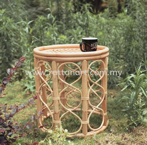 RATTAN SIDE TABLE / BASKET