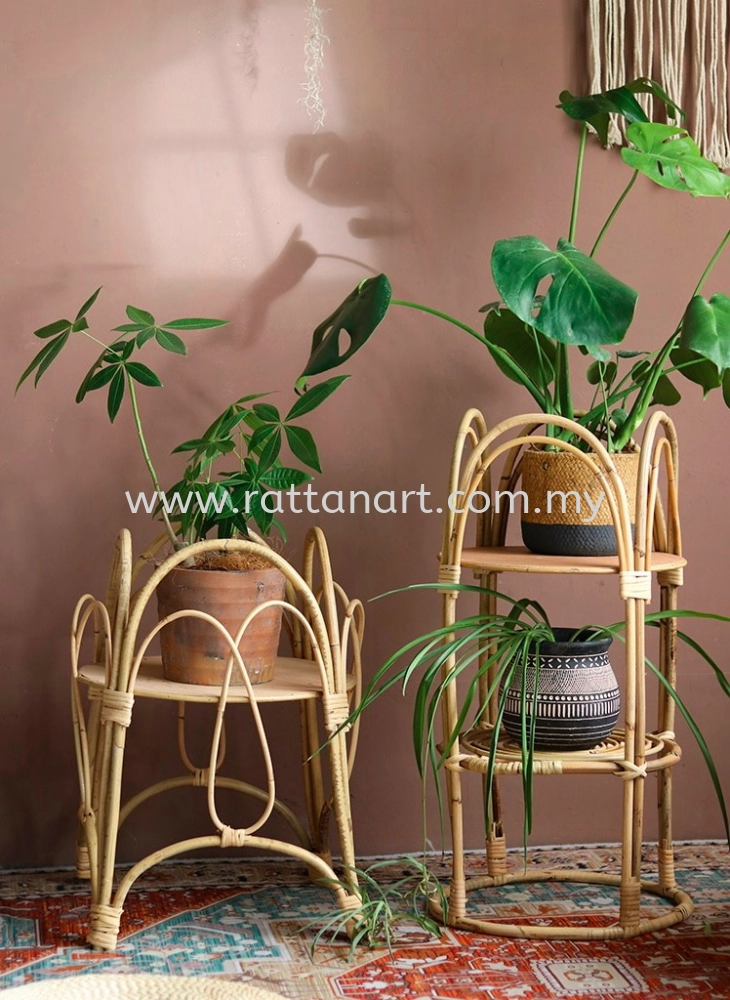 RATTAN SIDE TABLE /  PLANTER POT