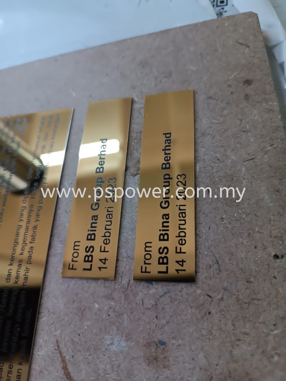 Direct Printing service on Gold Mirror Stainless Steel