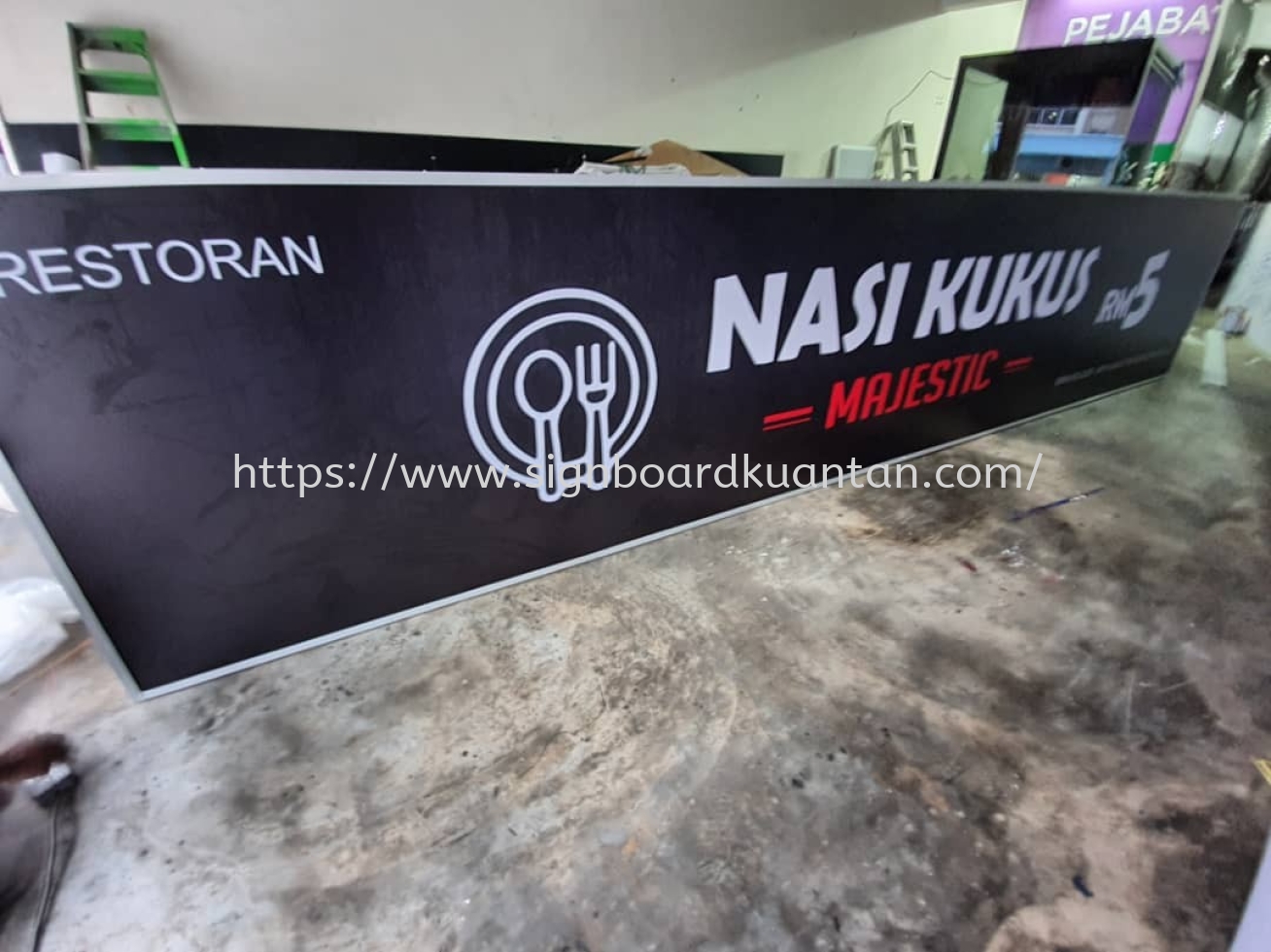 RESTORAN NASI KUKUS LIGHTBOX SIGNBOARD AT TERENGGANU KAMPUNG GEMIA