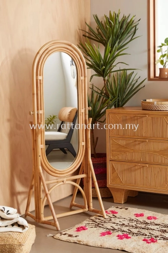 RATTAN FREESTANDING MIRROR