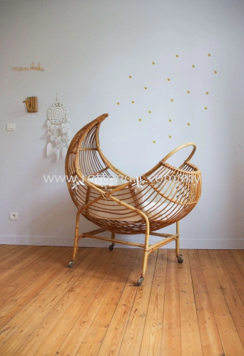 RATTAN BABY CRIB WITH CASTER WHEELS