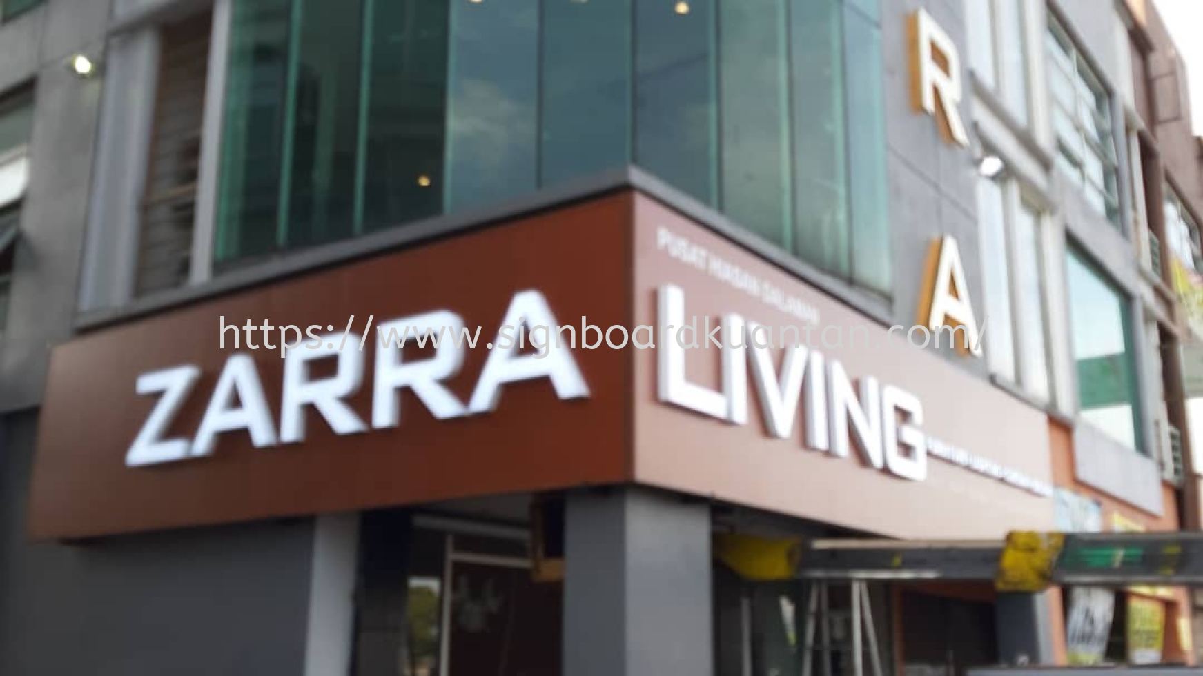 ZARRA PERABOT STAINLESS STEEL 3D BOX UP SIGNAGE AT KUANTAN Bandar Indera Mahkota