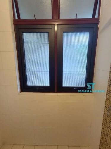 Rib Glass Multipoint Top Hung Window 