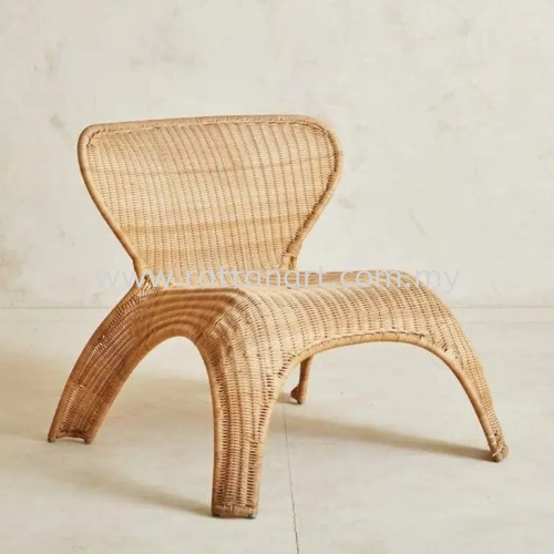 RATTAN LOUNGE CHAIR