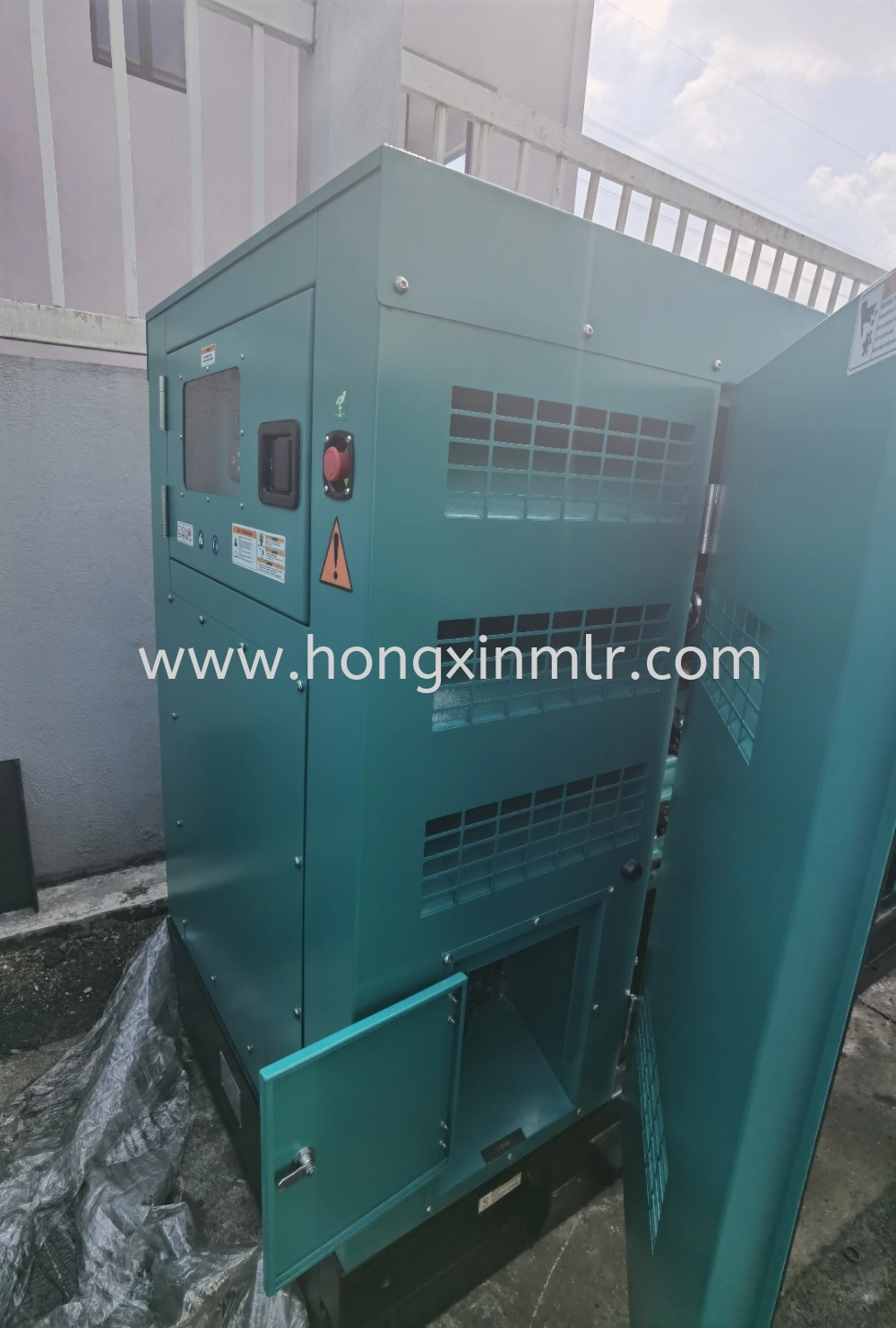 Cummins Brand New Silent Canopy Type 6BTAA 175KVA Generator Set