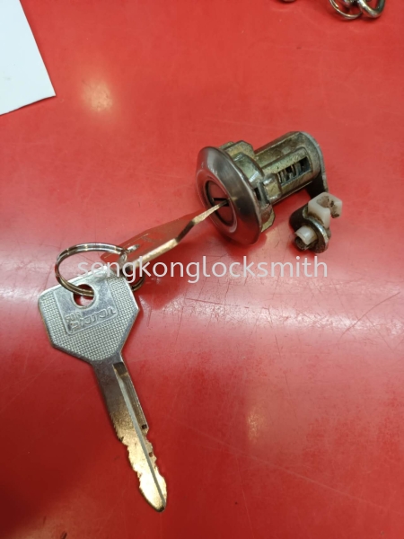 Professional car lock repair Repair Car Lock Selangor, Malaysia, Kuala Lumpur (KL), Puchong Supplier, Suppliers, Supply, Supplies | Seng Kong Locksmith Enterprise