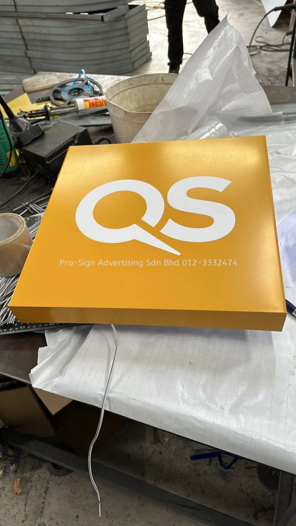 3D EG BOX UP LED BACKLIT LOGO (QS, 2023, Q SENTRAL)