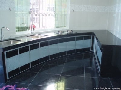 Custom Kitchen Cabinet Work - Yong Peng 