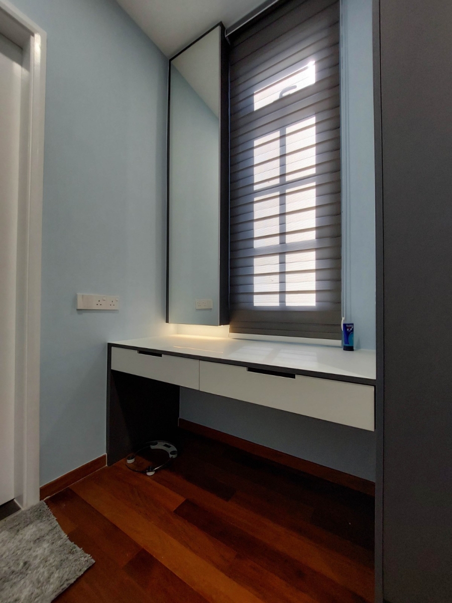Modern White & Grey Dressing Table Design - Interior Design Ideas-Renovation-Residential-Johor Bahru Bedroom Design Residential Design Carpentry Work - Customize Carpentry Work Johor Bahru (JB), Gelang Patah, Malaysia Services | SD Renovation & Design Sdn Bhd