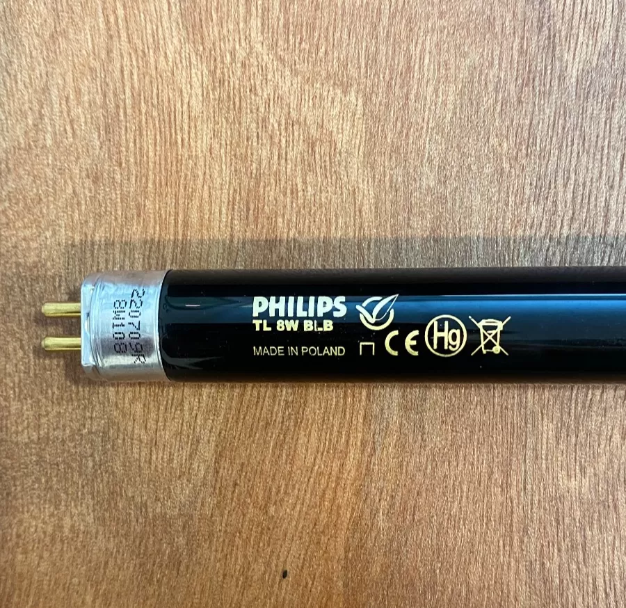 PHILIPS 8W T5 BLACK LIGHT TUBE WITH OSRAM T5 BATTEN PLUS 8W FITTING AND TCH066 POWER CORD FOR MONEY DETECTING