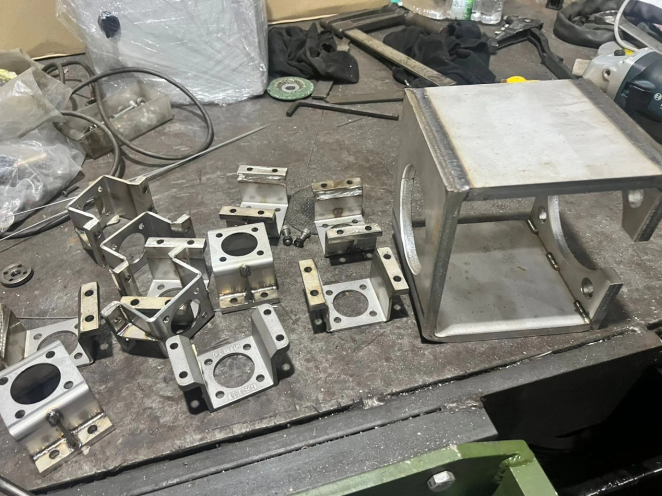 Bracket Machining/Fabrication