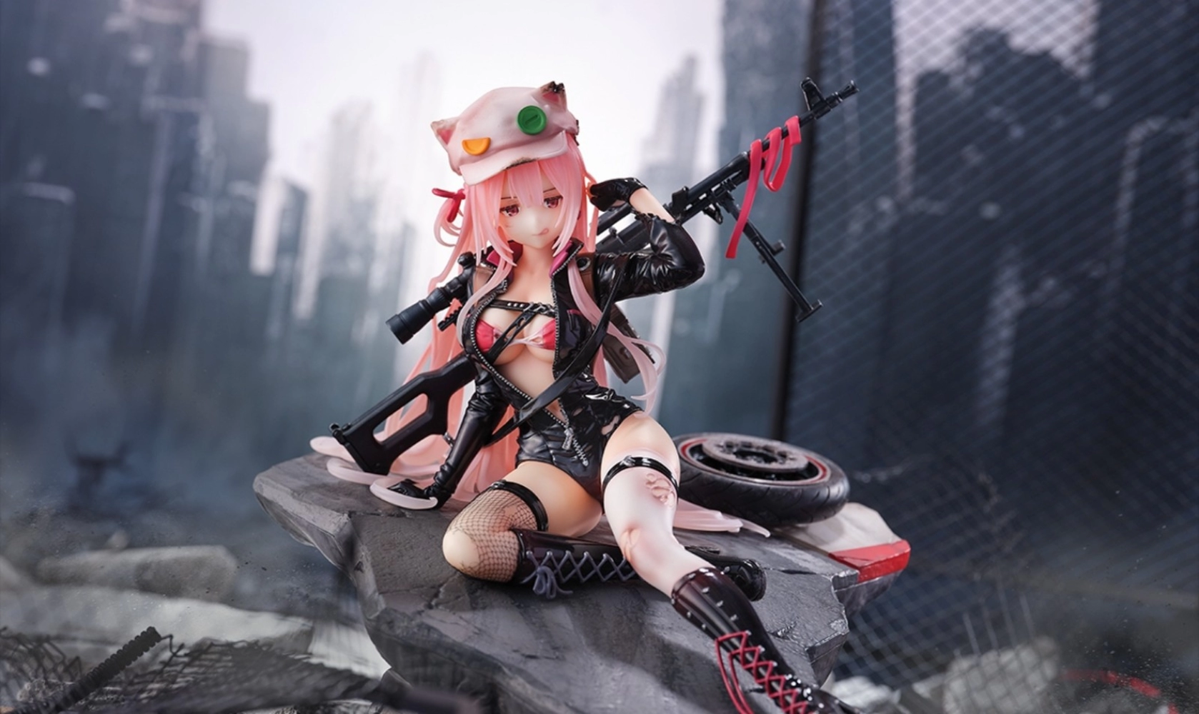 Shibuya Scramble Figure Girls' Frontline UKM-2000 with lightning speed -Heavy Damage Ver.-