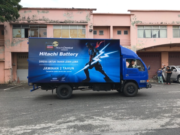 Lorry Advertising for Hitachi Battery 5 Tons box lorry body wrap Lorry Advertising Vehicle Advertising Malaysia, Selangor, Kuala Lumpur (KL), Puchong Services | AD-ON-BUS SDN BHD