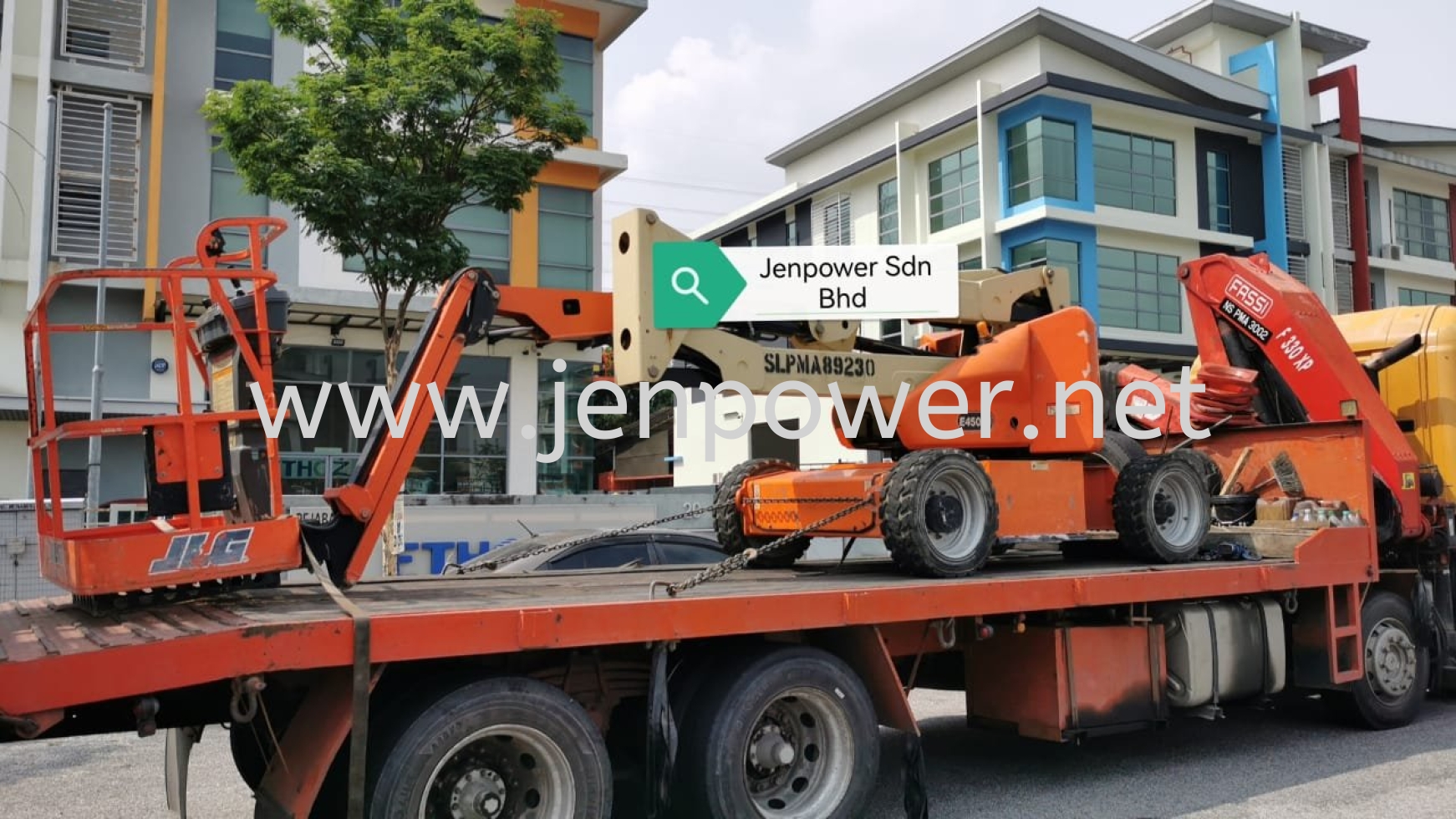 Self Loader for delivering Boom Lift