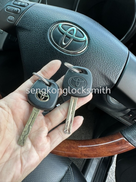 duplicate Toyota car key with chip  duplicate key Selangor, Malaysia, Kuala Lumpur (KL), Puchong Supplier, Suppliers, Supply, Supplies | Seng Kong Locksmith Enterprise