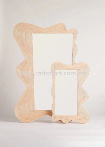 RATTAN MIRROR