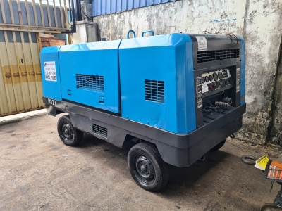 USED / RECONDITIONED 390CFM PORTABLE DIESEL AIR COMPRESSOR