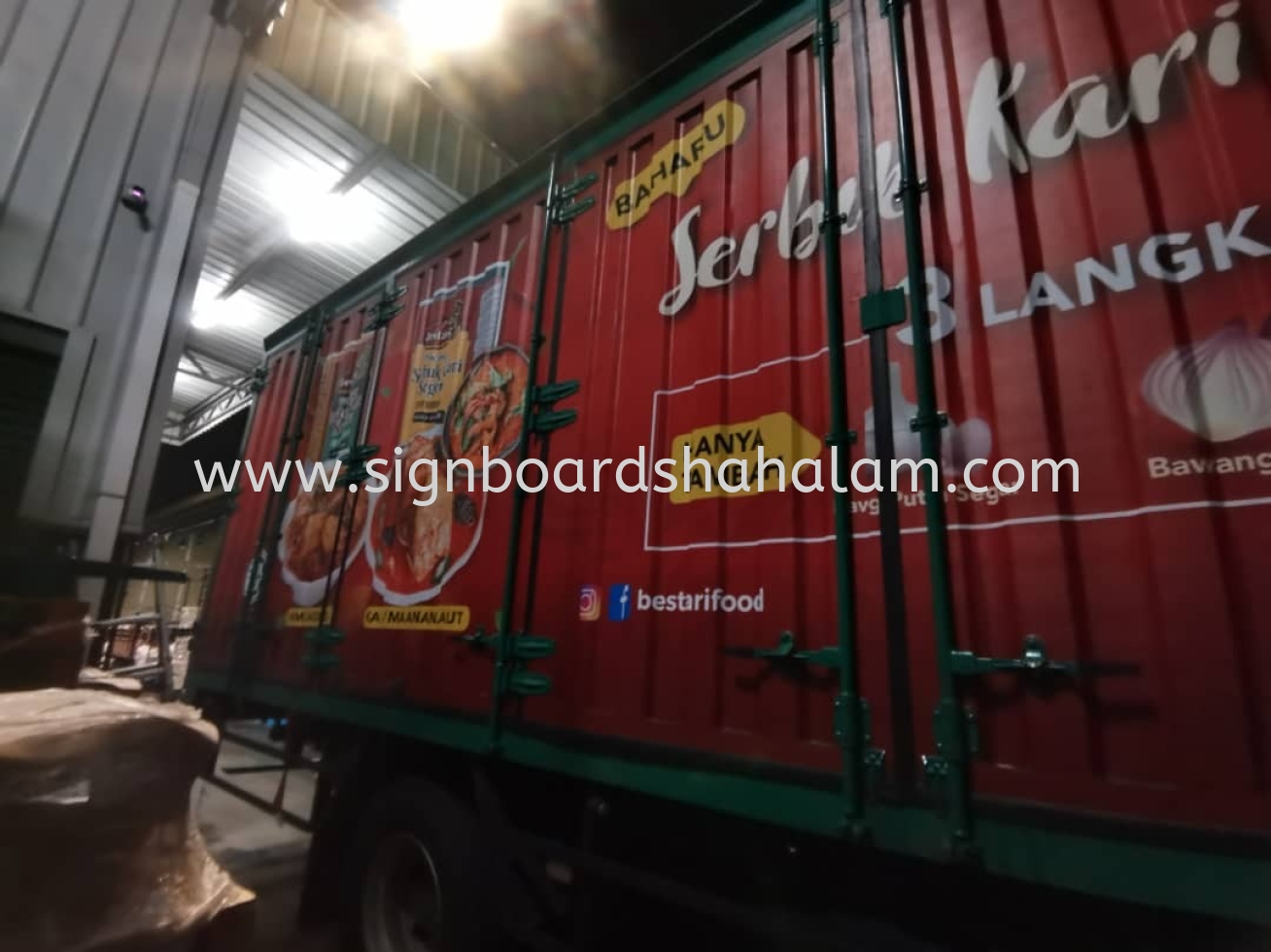 TRUCK LORRY & VAN STICKER PRINTING  